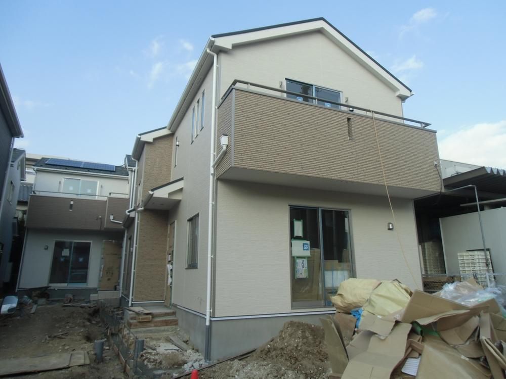 Other local. 4 Building