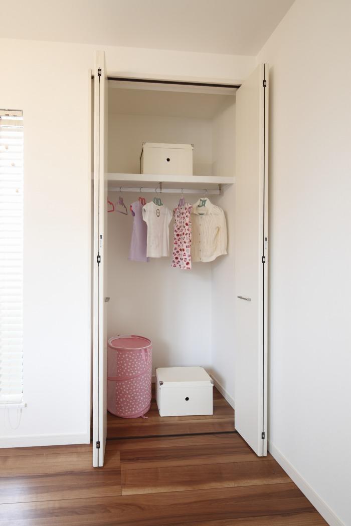 Receipt. Housed in each room