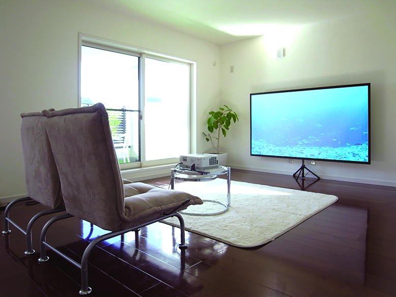 Same specifications photos (Other introspection). You can enjoy the music appreciation, film appreciation of a large volume with high sound insulation Western-style. 