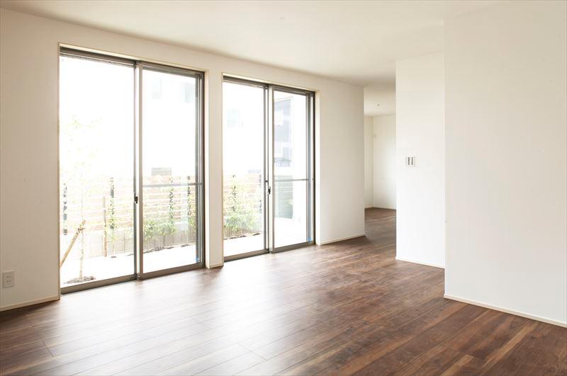 Living. Building C Living