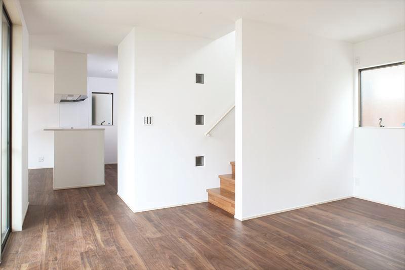 Living. Building C Living