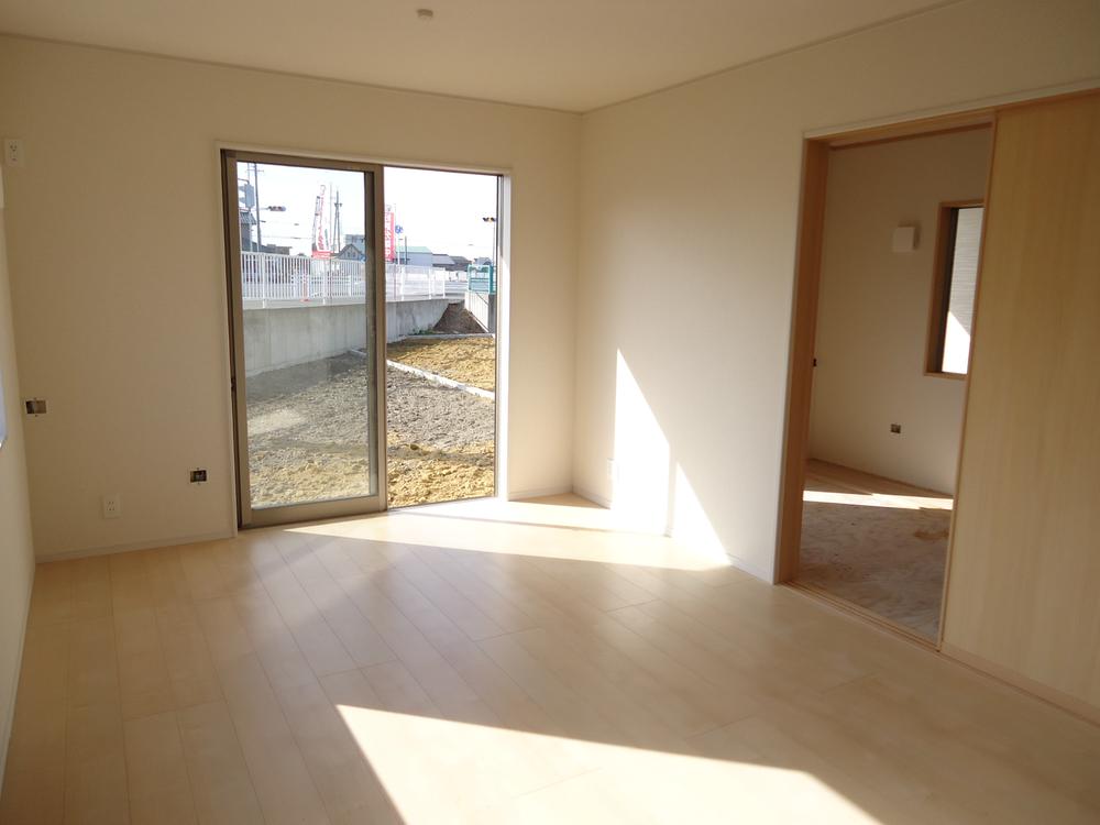 Living. Local (12 May 2013) Shooting