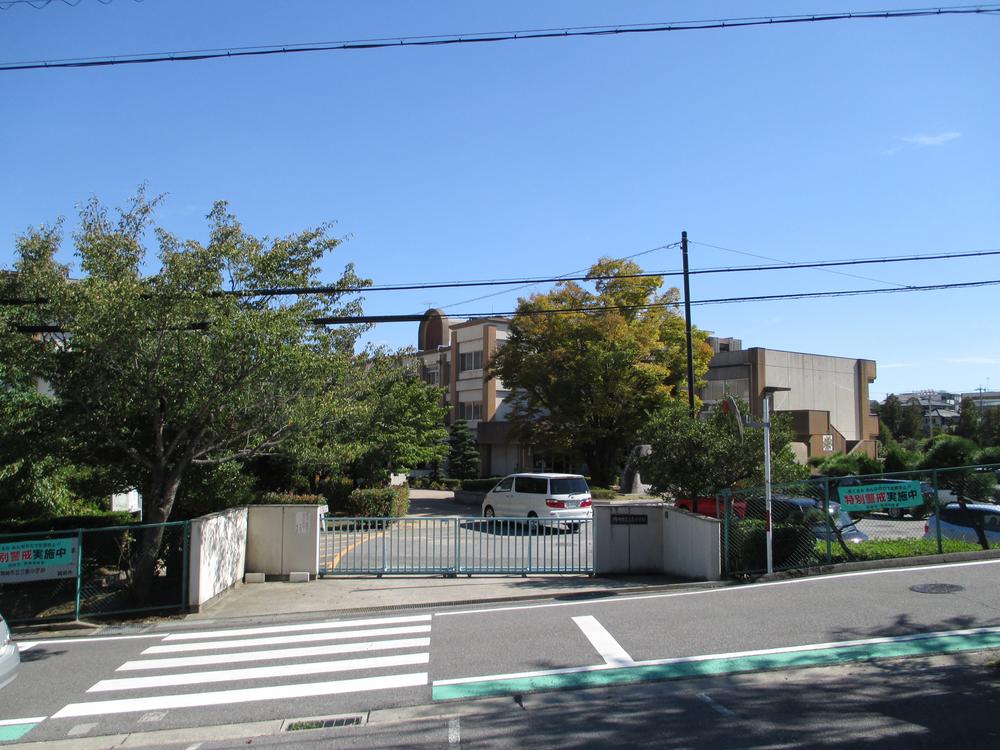 Primary school. 582m until Okazaki Municipal Mishima Elementary School