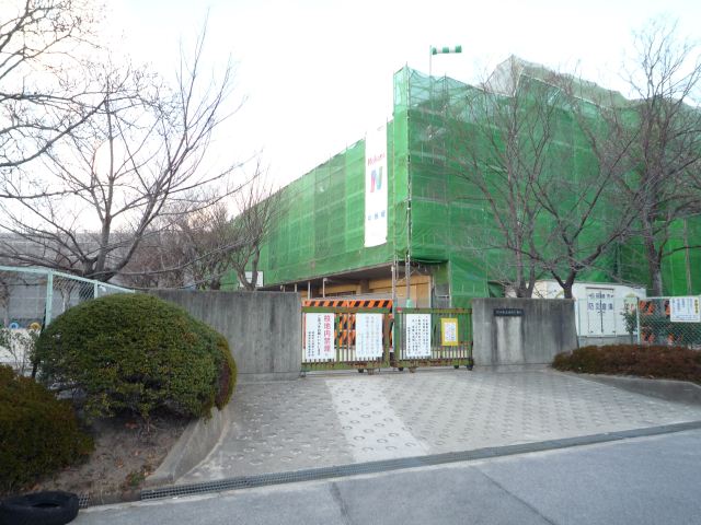 Primary school. Municipal Seongnam to elementary school (elementary school) 720m