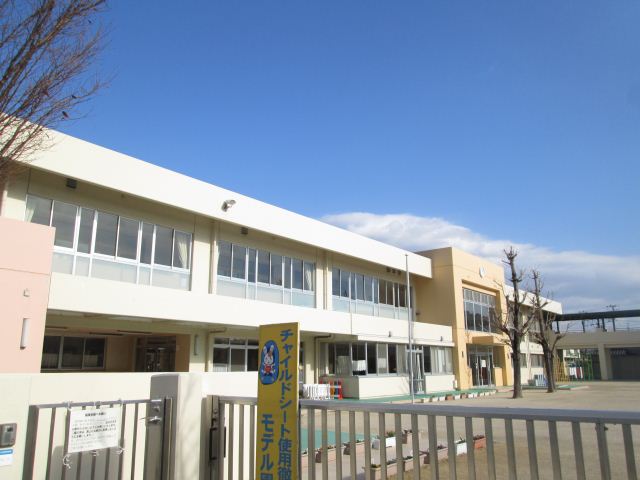 kindergarten ・ Nursery. Mutsunaminami nursery school (kindergarten ・ 570m to the nursery)