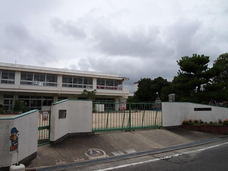 kindergarten ・ Nursery. 484m to Okazaki City Midorigaoka nursery