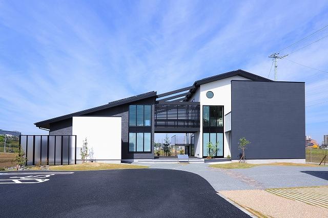exhibition hall / Showroom. Toyota exhibition hall