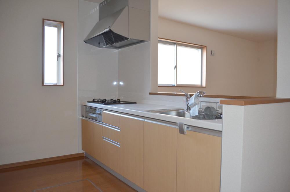 Same specifications photo (kitchen)