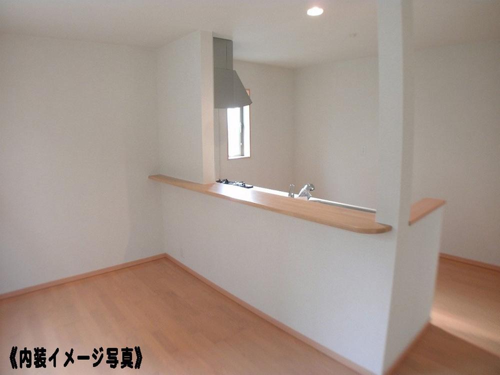 Same specifications photo (kitchen)