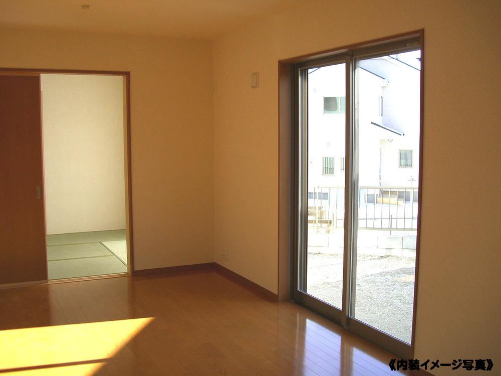 Same specifications photo (bathroom)