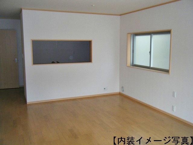 Other. Living image photo.  It is different from the actual building. 