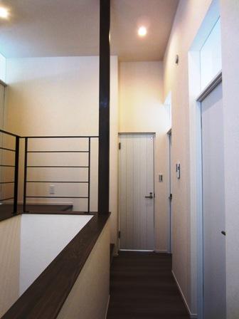 Other introspection. Building B second floor hall