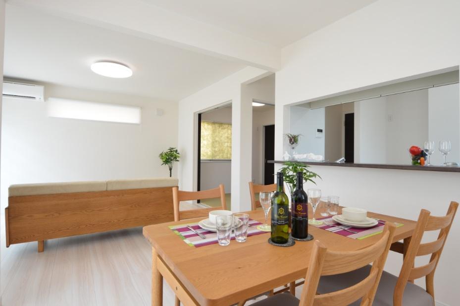 Local appearance photo. Our construction cases "floor heating is also warm bright as standard equipment"