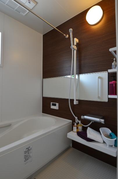 Same specifications photo (bathroom). "With bathroom heating dryer" Our construction cases