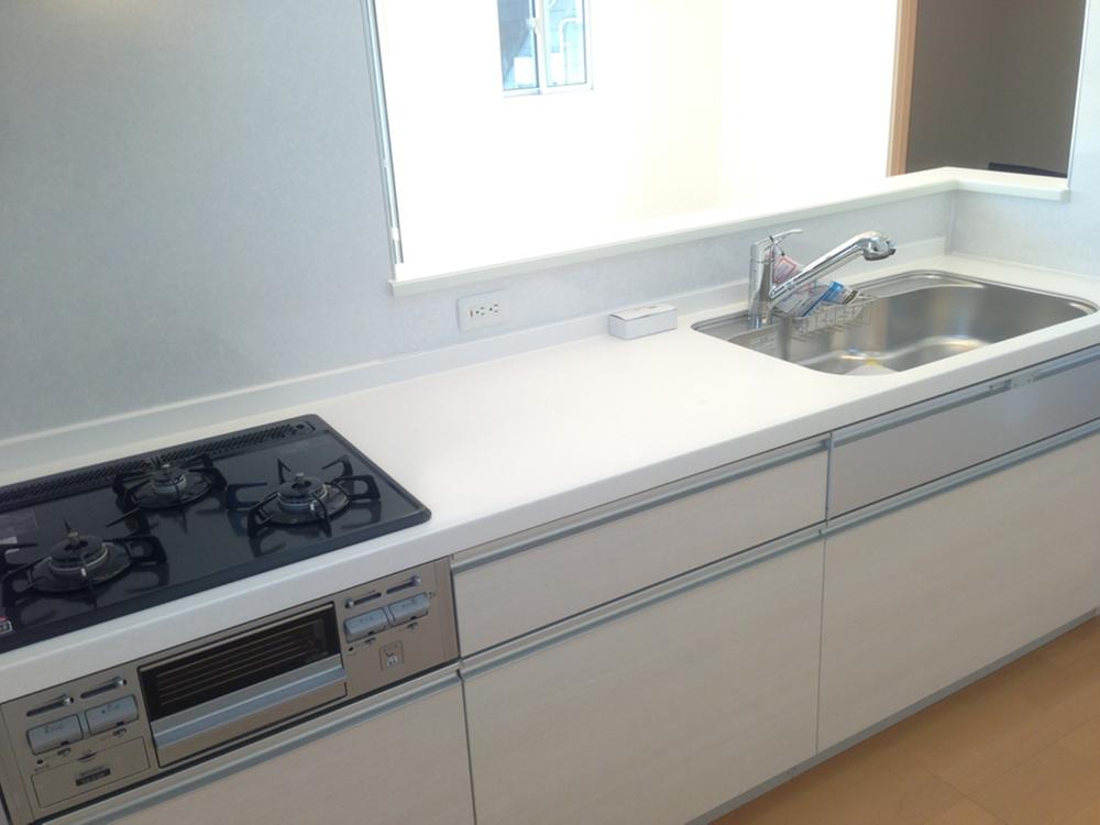 Same specifications photo (kitchen). Kitchen construction cases