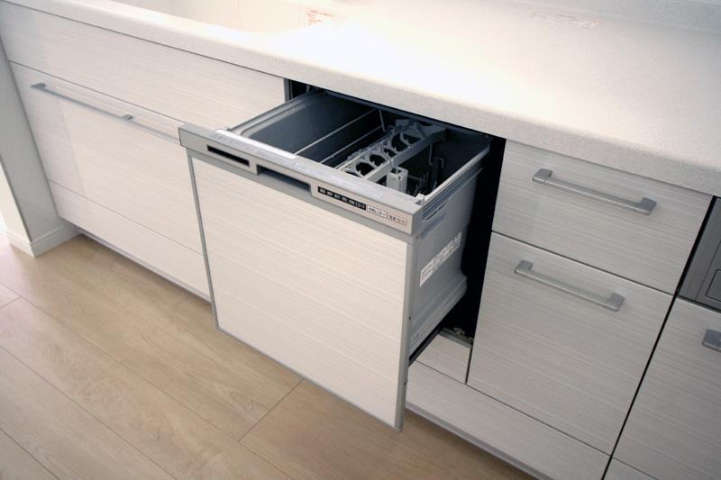 Other Equipment. Loading and unloading easier drawer type