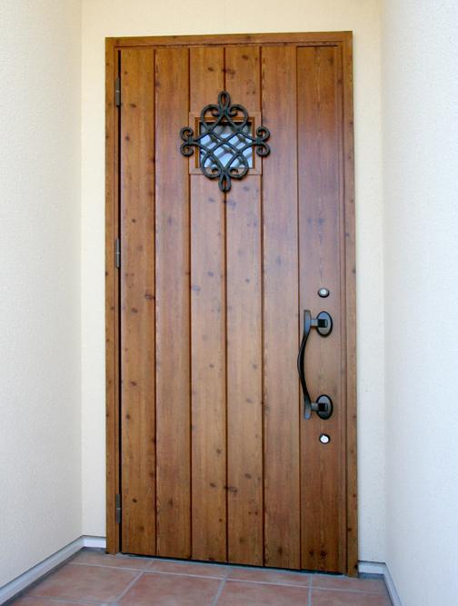 Entrance. Entrance of attention. 