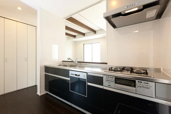 Kitchen. Indoor (July 2013) Shooting