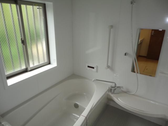 Same specifications photo (bathroom)