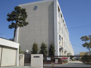 Primary school. Owariasahi Municipal Hakuho to elementary school 737m