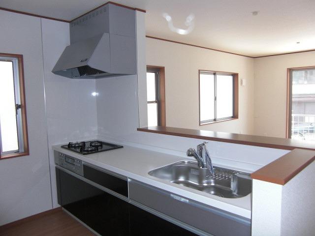 Same specifications photo (kitchen)