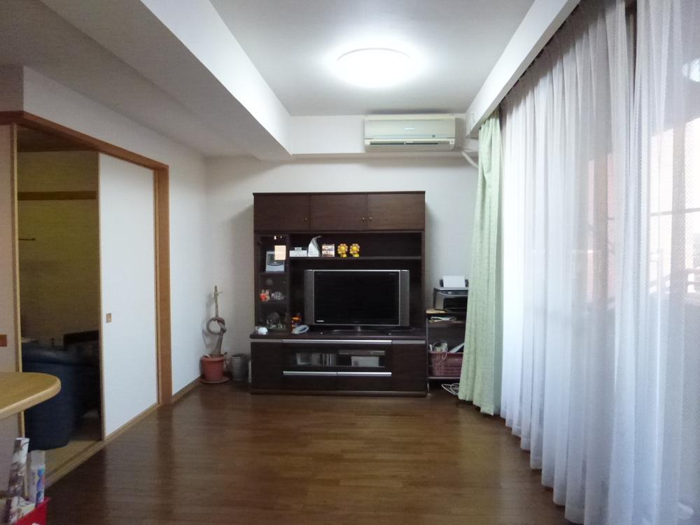 Living. Indoor (11 May 2013) Shooting