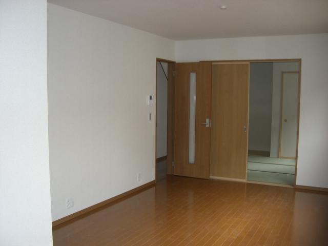 Living. Indoor (11 May 2013) Shooting 1 Building