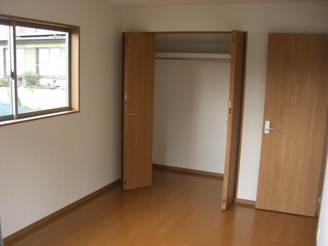 Non-living room. Indoor (11 May 2013) Shooting