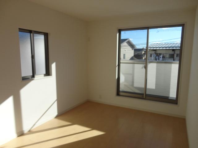 Same specifications photos (Other introspection)