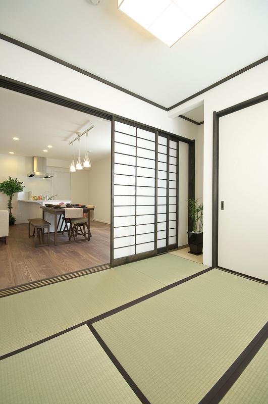 Kitchen. Local (11 May 2013) Shooting NO2