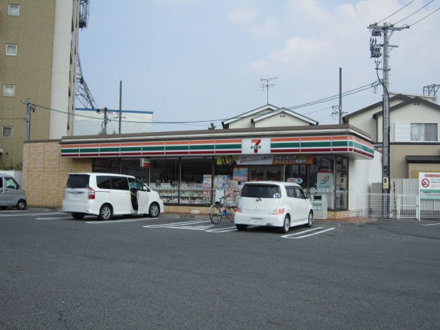 Convenience store. Seven-Eleven Owariasahi Todaimichi the town store (convenience store) to 489m