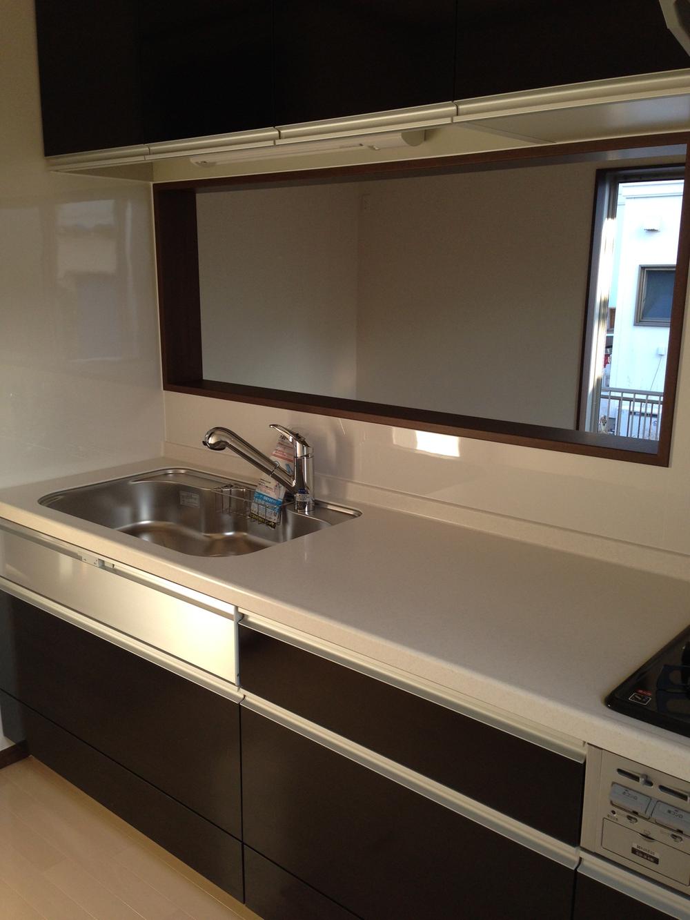 Kitchen. Water purifier built-in systems with kitchen. 