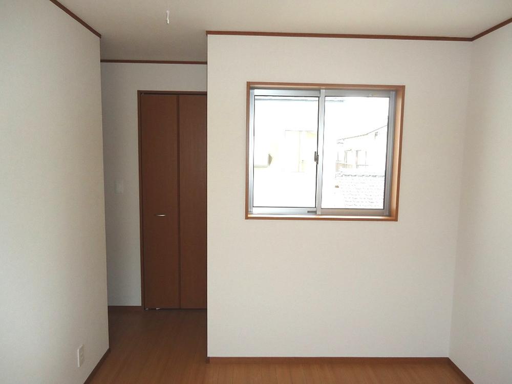 Non-living room. Indoor (12 May 2013) Shooting