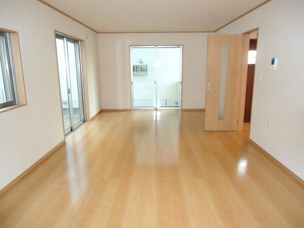 Living. Indoor (12 May 2013) Shooting