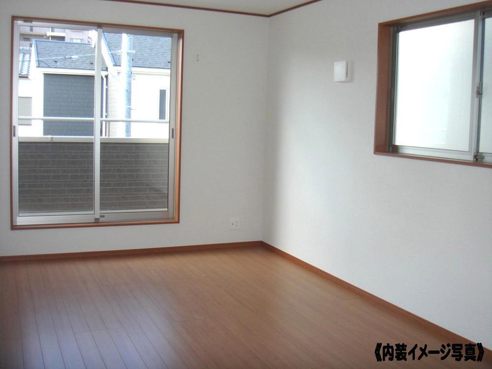 Same specifications photos (Other introspection)