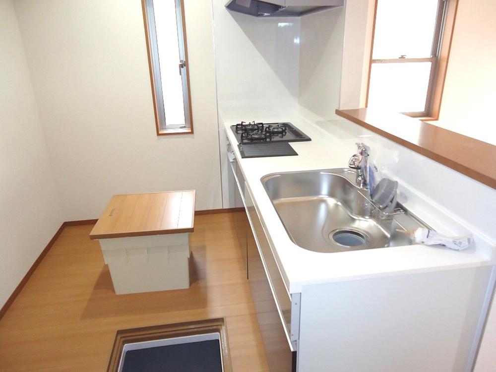 Kitchen. Indoor (12 May 2013) Shooting