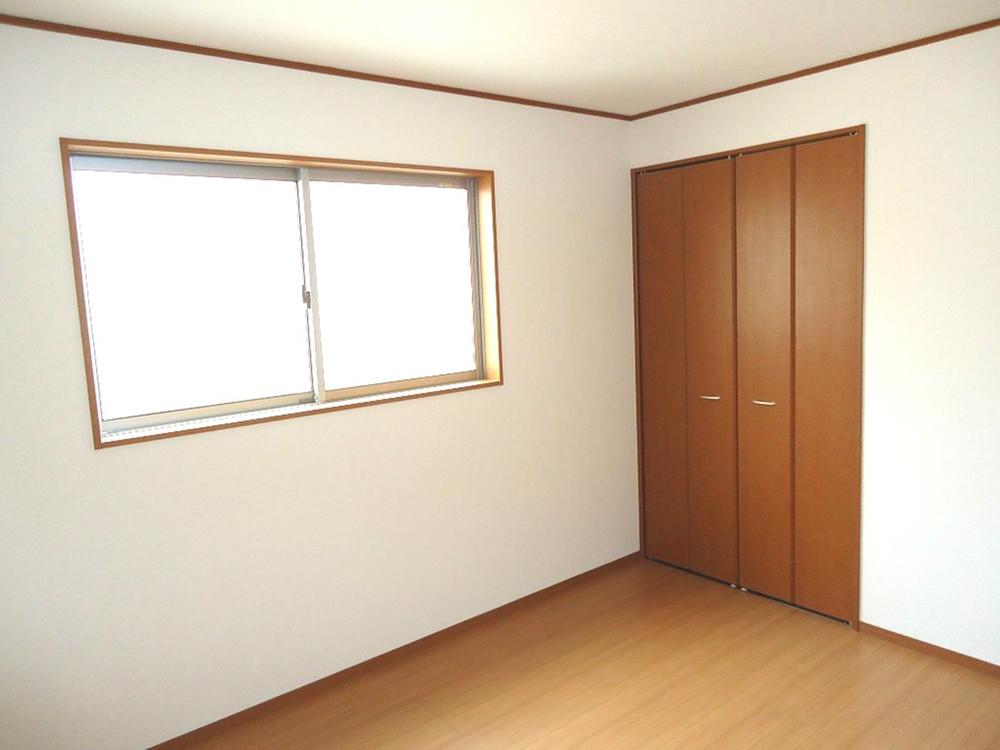 Non-living room. Indoor (12 May 2013) Shooting