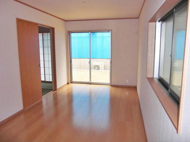 Other. Living completed image Spacious Japanese-style room is adjacent to the 16 Pledge of living, This open floor plan