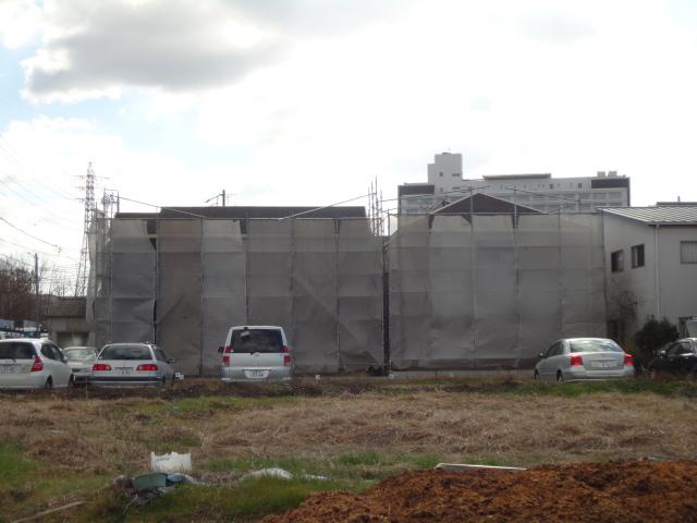 Local appearance photo. Local (12 May 2013) Shooting