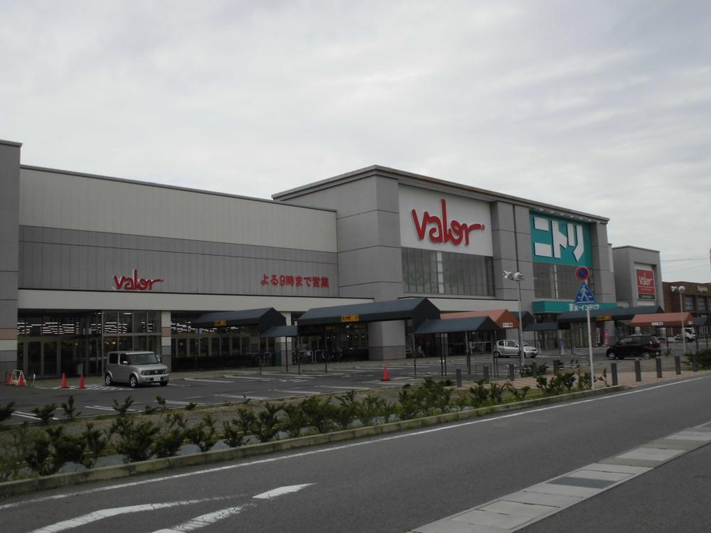 Supermarket. Barrow Setonishi shop 1290m up to 17-minute walk