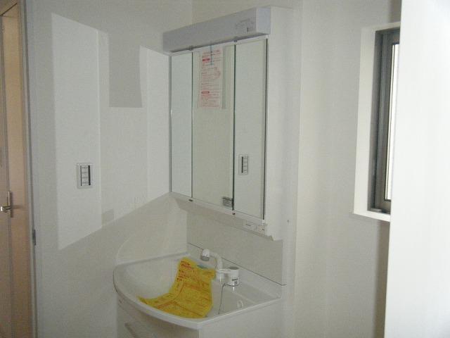 Other. Wash basin ・ Washroom complete image Three-sided mirror with 750 wide size