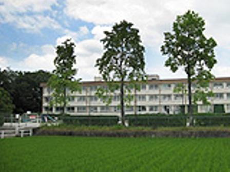 Primary school. Owariasahi Municipal Asahigaoka to elementary school 769m