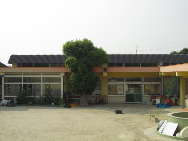 kindergarten ・ Nursery. Owariasahi Municipal Kashiwai nursery school (kindergarten ・ 234m to the nursery)
