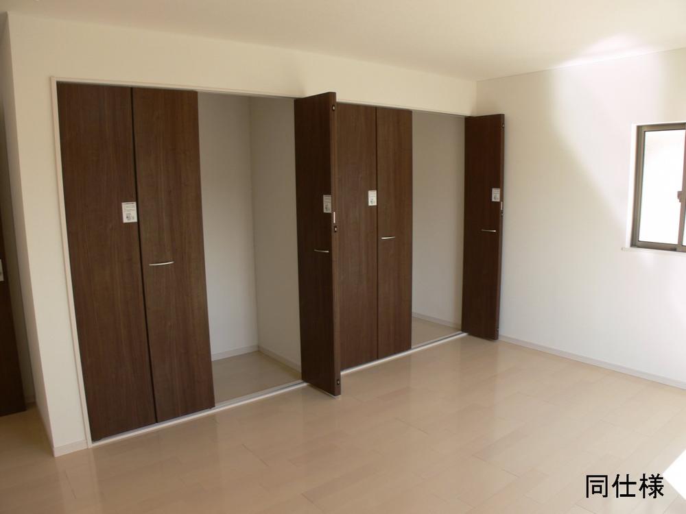 Other. The photograph is an image. In fact the different. 