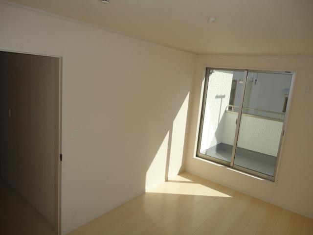 Same specifications photos (Other introspection)