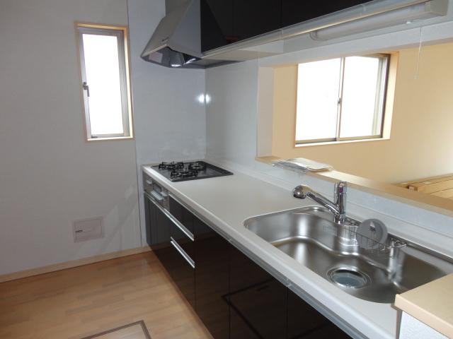 Same specifications photo (kitchen)