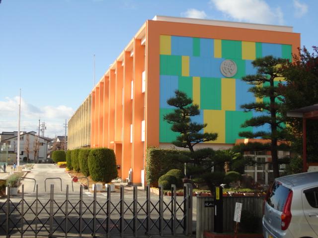 Primary school. Shiroyama Elementary School