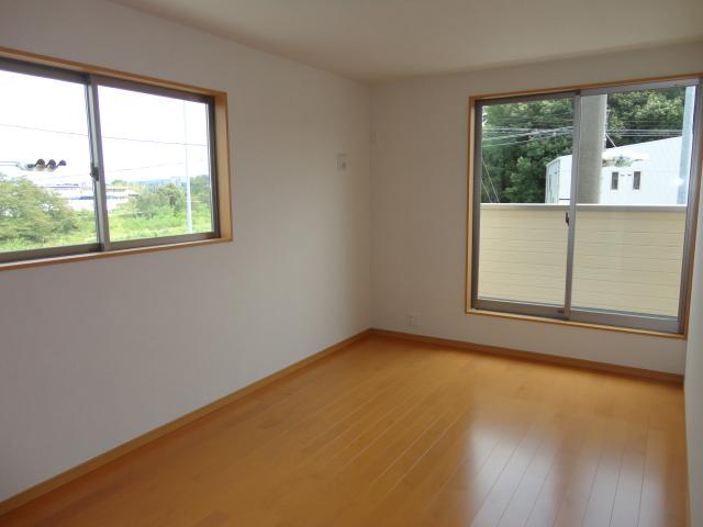 Same specifications photos (Other introspection)