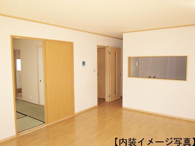 Other. Living image photo.  It is different from the actual building. 