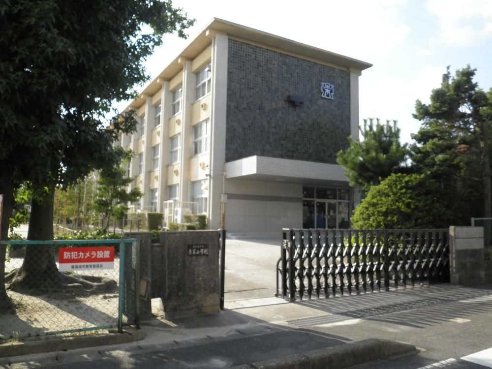 Primary school. Owariasahi Municipal Toei to elementary school 453m